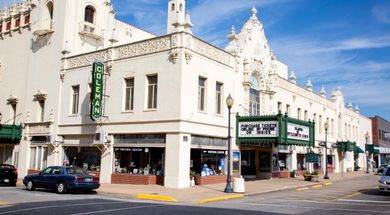 Coleman Holiday Market