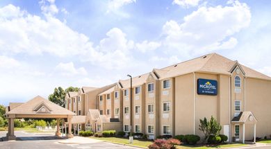 Microtel Inn & Suites by Wyndham