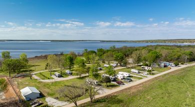 Grand Country Lakeside RV Park