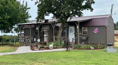 Lori's Country Cabins