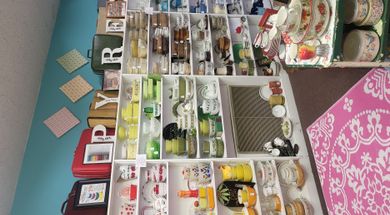 Bee's Knees Vintage & The Hive Antique Mall