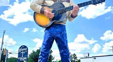 Cowboy Bob the Muffler Man