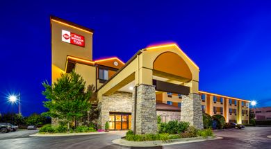 Best Western Plus Woodland Hills Hotel & Suites
