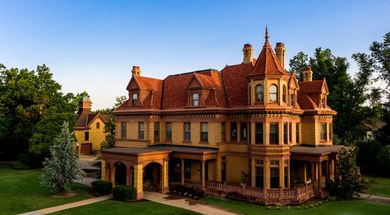 Heritage Hills Historic Home Tour