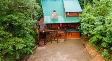 Bears Eye View Cabin