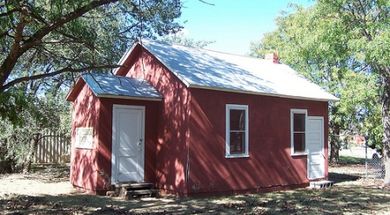 Jones & Plummer Trail Museum