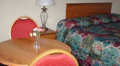 Sleepy Traveler Motel