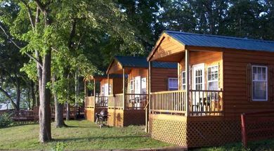 Lee's Grand Lake Resort