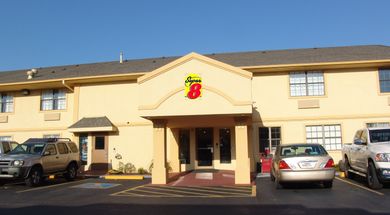 Super 8 Motel