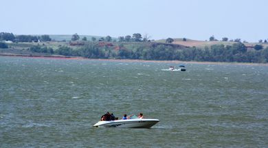 Lakeside Getaways in Great Plains Country