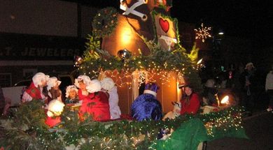 Grove Lighted Christmas Parade