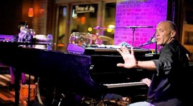 Michael Murphy's Dueling Piano Bar