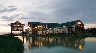 Bass Pro Shops Outdoor World