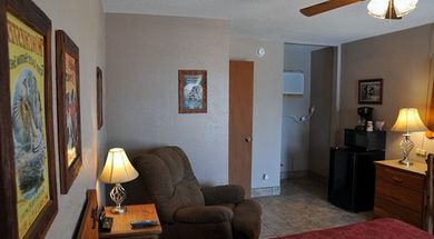 Hillcrest Motel