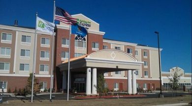 Holiday Inn Express & Suites