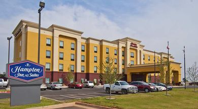 Hampton Inn & Suites