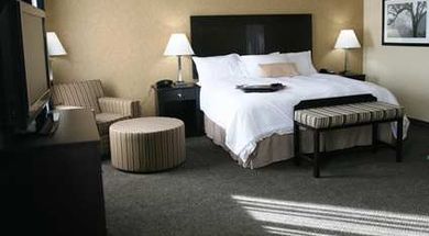 Hampton Inn & Suites