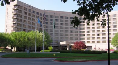 Doubletree Hotel at Warren Place