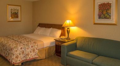 Executive Inn Hotel & Conference Center