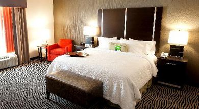 Hampton Inn & Suites Tulsa Central