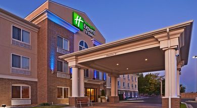Holiday Inn Express Hotel & Suites