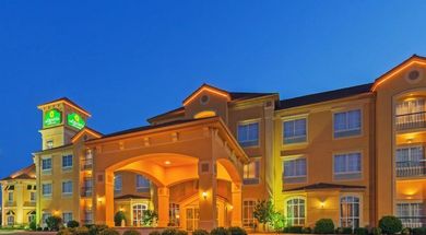 La Quinta Inn & Suites