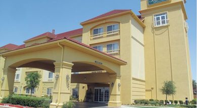 La Quinta Inn & Suites