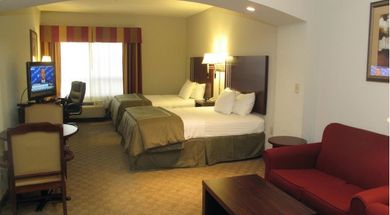 La Quinta Inn & Suites