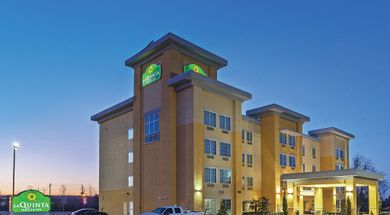 La Quinta Inn & Suites