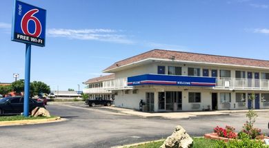 Motel 6