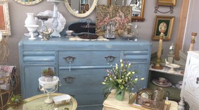 Vintiques Market
