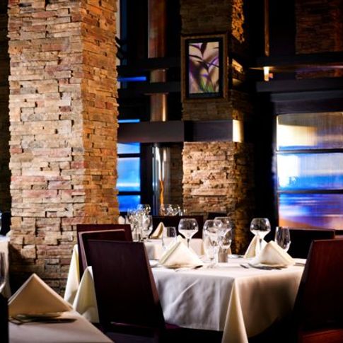 McGill&#039;s on 19 offers a romantic, fine dining experience with extraordinary views.  The restaurant is located on the 19th floor of the Hard Rock Hotel &amp; Casino tower in Tulsa.  Dine in the elegant dining room or choose the outdoor balcony seating.