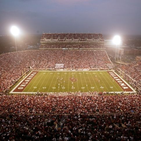 The home field of the OU Sooners is one of America's most recognized college football cathedrals. Situated on the Norman campus, this historic facility is the largest sports arena in the state and ranks among the 15 largest on-campus stadiums in the country and regularly hosts more than 82,000 fans on game days.