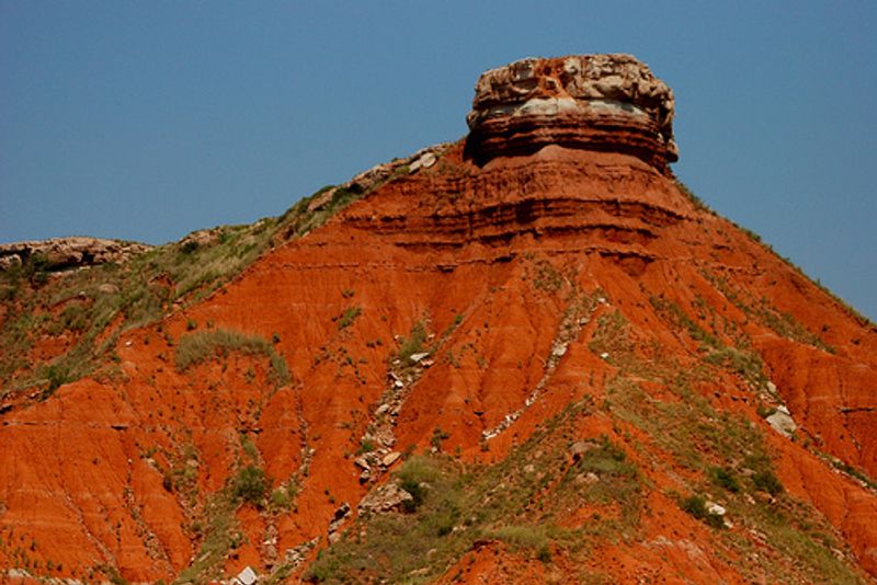 The rugged red buttes of the Gloss Mountains rise majestically from the plains as you drive along Highway 412 near Fairview.  Also known as the Glass Mountains, these mountains glisten in the sunlight due to a high concentration of selenite crystals.