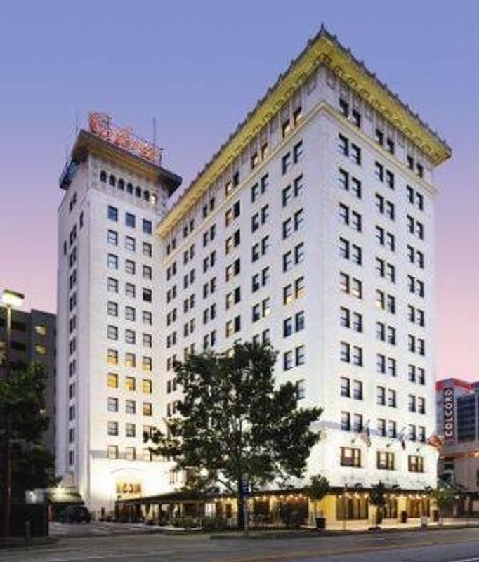 The Colcord Hotel is located in the historic building that was Oklahoma City's first skyscraper and originally opened in 1910. The hotel features contemporary decor, luxurious appointments and over-sized beds that attract even visiting NBA teams.