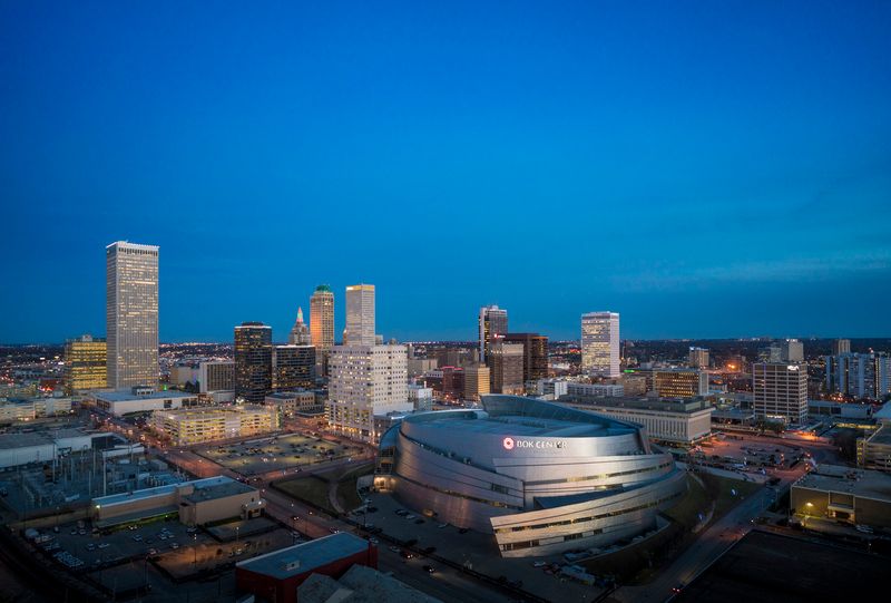 Tulsa contains plenty of districts with a range of activities, from live shows and restaurants to attractions and shopping options.
