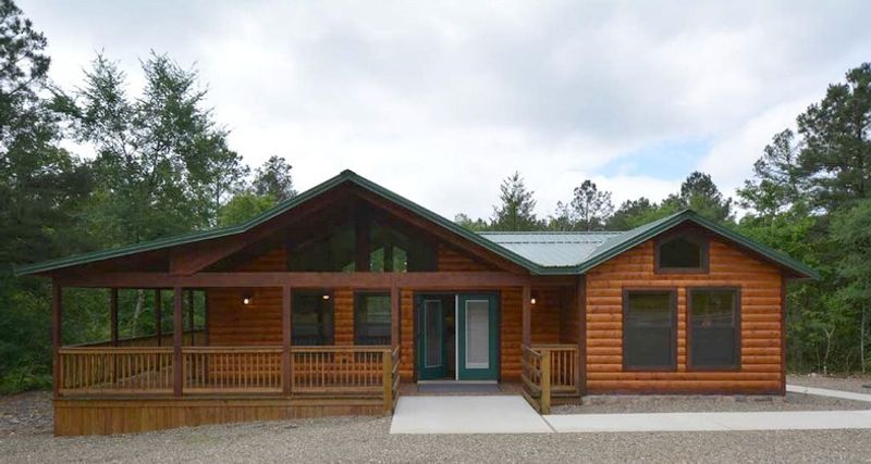 The Deer Creek Cabin at Beavers Bend Lodging in Broken Bow offers special touches throughout to make this wheelchair-friendly cabin accessible for everyone.