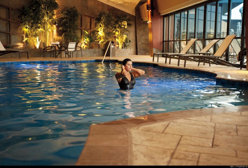 choctaw casino resort oasis pool