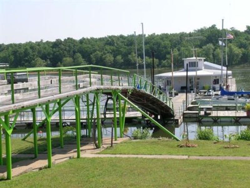 Evergreen Marina Oklahoma's Official Travel & Tourism Site