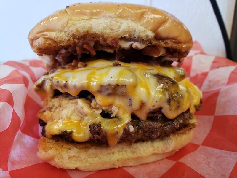 Flo's Burger Diner | TravelOK.com - Oklahoma's Official Travel ...