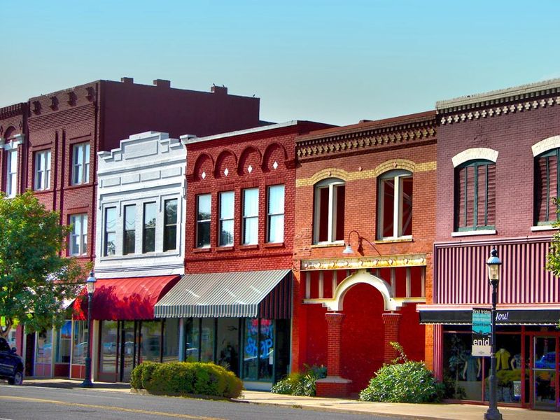 Main Street Enid | TravelOK.com - Oklahoma's Official Travel & Tourism Site