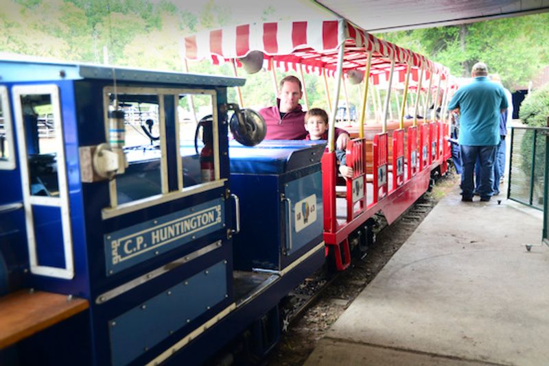 Beavers Bend Depot & Trail Rides Oklahoma's Official