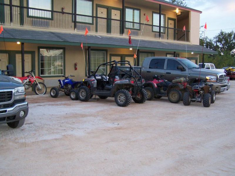 Trails Inn & Suites Oklahoma's Official Travel