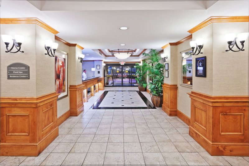 Holiday Inn Express Hotel & Suites | TravelOK.com - Oklahoma's Official