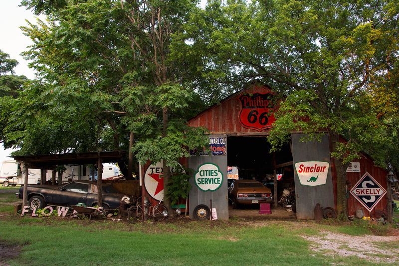 Muscle Car Ranch | TravelOK.com - Oklahoma's Official Travel & Tourism Site