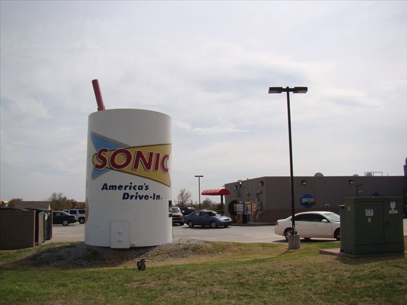 Giant Sonic Drink Water Tank | TravelOK.com