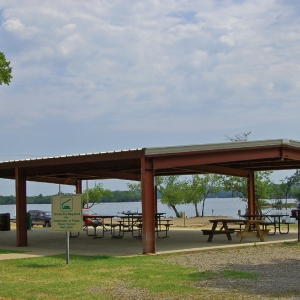 A full view of the picnic pavilion within the Snowdale Area at Grand Lake State Park.
