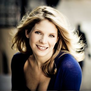 Oklahoma native Kelli O'Hara attended the same university as fellow Broadway star Kristin Chenoweth, Oklahoma City University.