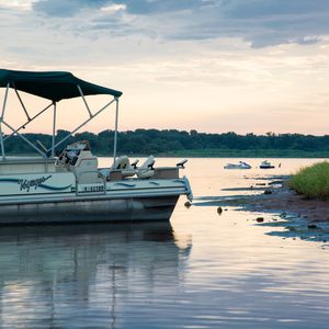 Stop by the aptly named Sunset Cove Marina at Fort Cobb State Park for beautiful sunset scenes. Photo by Keli Clark.