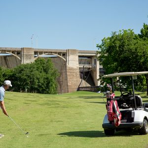 Gear up for a game of golf surrounded by scenery at Grand Cherokee Golf Course. Photo by Lori Duckworth.